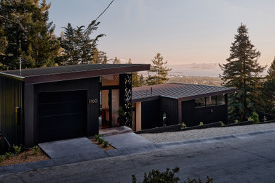 This is an example of a scandinavian home design in San Francisco.