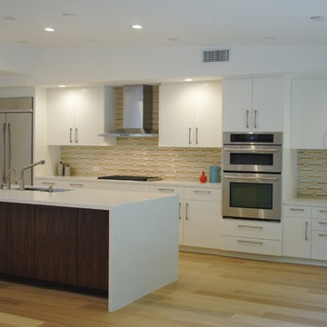 Barry Avenue Residence