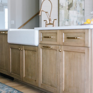 Designed for Gathering: A Warm Transitional Kitchen in Ashburn
