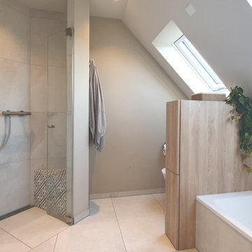 Wanne + Dusche | mit Raumteiler als Apoauszug