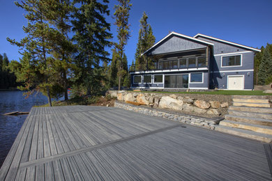 Deck photo in Vancouver