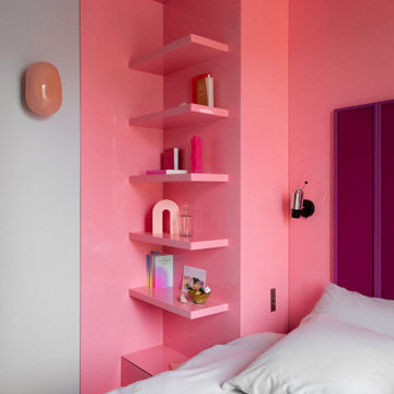 Chambre , étagères