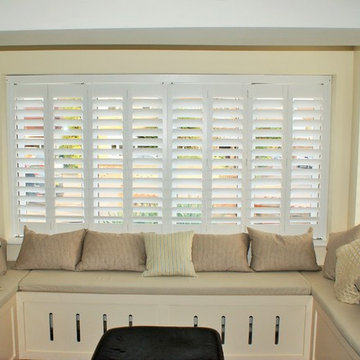 How to dress a Bay Window with shutters