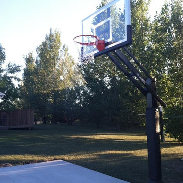 Ron Messmer B's Pro Dunk Gold Basketball System on a 30x30 in Sidney, MT