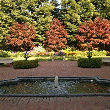 A country garden for a Willis Polk classic in Atherton