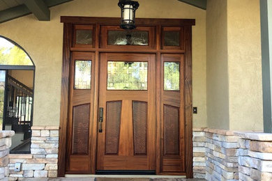 Example of an entryway design in San Diego
