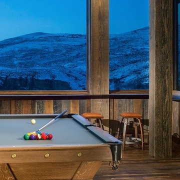 Western Vacation Home- ranchwood™ Reclaimed Barnwood Alternative