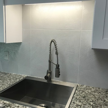 Modern 24"x24" Pattern Tiles Backsplash