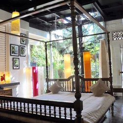 Valayapatti 4Post Bed - Canopy Beds