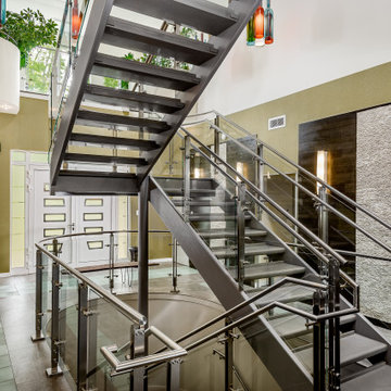 Entry way HV