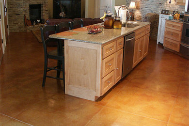 Kitchen - rustic kitchen idea in Austin