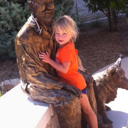 Doc Peters Memorial - Sculptures
