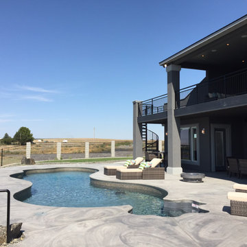 Parade of Homes Pool 2016