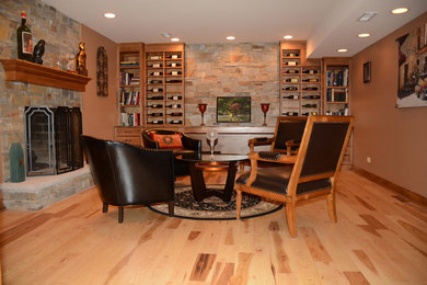 Arts and crafts wine cellar photo in Chicago