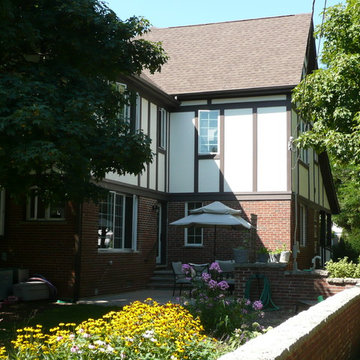 La Grange | Tudor Home Addition