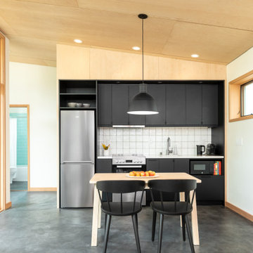 CEDAR COTTAGE - PHELAN DADU