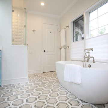 Sensational Girl's Bathroom