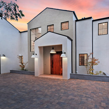 FARMHOUSE IN ENCINO