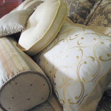 Cotswold Cottage - Bespoke Bedding, Seattle, WA