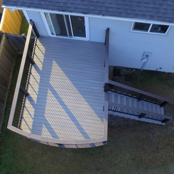 Contemporary Deck in Kirkland, Juanita