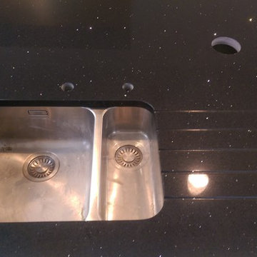 St Albans house in Compac Azabache quartz 30mm