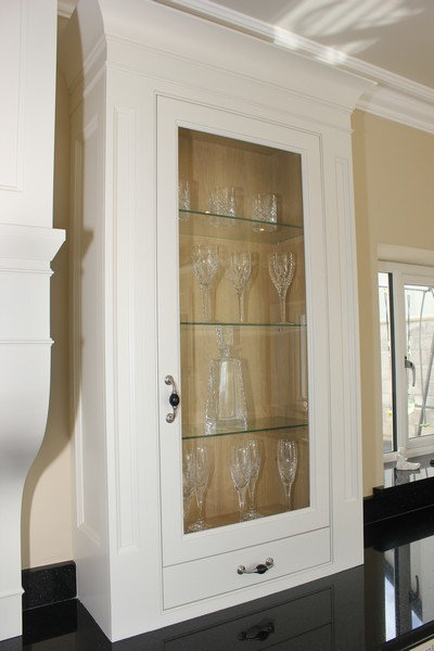 Deluxe Handcrafted & Hand-painted In-Frame kitchen,