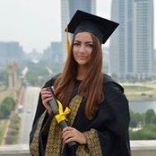 Dina Azharis foto