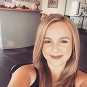 Foto von Mackenzie Grass