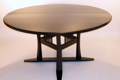 Kraus round table. In White Ash with dark Espresso stain