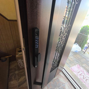 Ronex 1205 Bronze Oak, with fingerprint smart lock