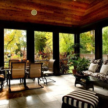 Screen porch/exterior