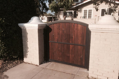 This is an example of a traditional landscaping in Sacramento.