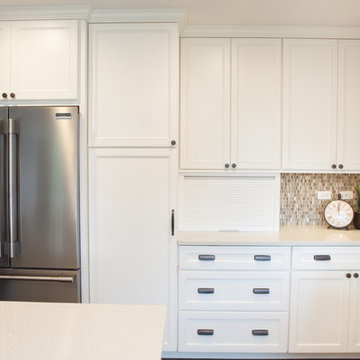 Splash of Summer Kitchen in Algonquin