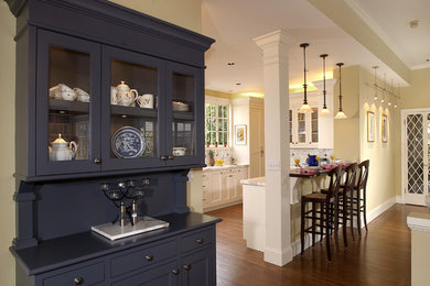 Elegant kitchen photo in San Francisco
