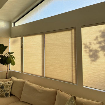 Modern Living Room Avenia Linen Cordless Cellular Shades by FRESHINE