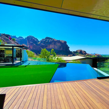 Camelback Canyon Lautner edge Pool