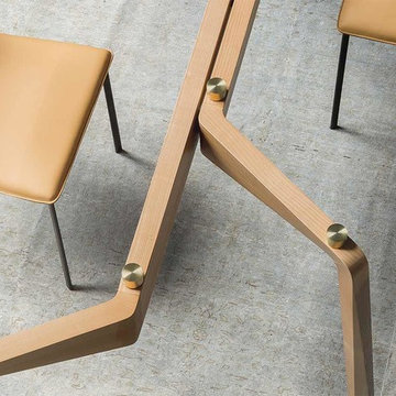 Modern Italian dining tables