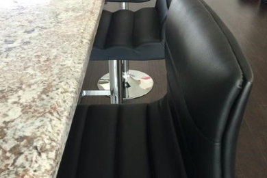 Inspiration for a contemporary kitchen remodel in Las Vegas