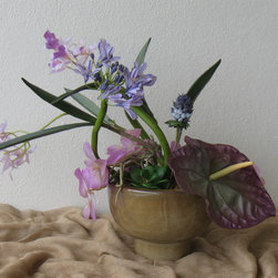 LaVOGA - Asian,ContemporarySilk Floral Arrangement - Artificial Flower Arrangements