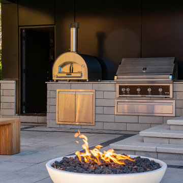 Outdoor Kitchen