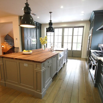 Manhattan Beach Three- Top Pinned Kitchen