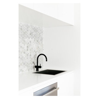 Cross St - Scandinavian - Kitchen - Sydney - by Caroline McCredie ...