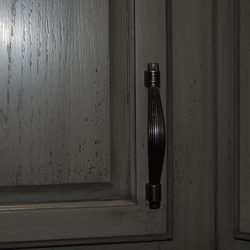 Kitchen Cabinets / paint..distress..glaze Jackson Twp, Ohio