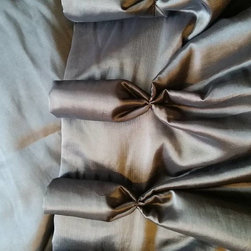 Dana Project - Curtains