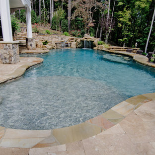 Rustikaler Pool in Sonstige