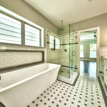 Master Bath reverse angle