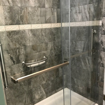 2020 Traditional Bathroom
