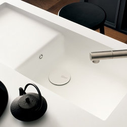 Corian&reg; Designer White - Kitchen Countertops