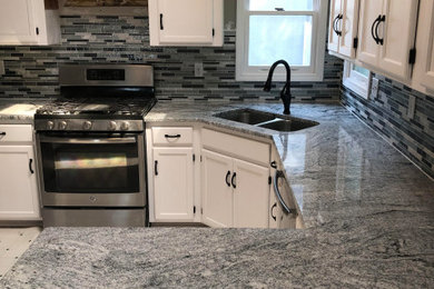 Inspiration for a timeless kitchen remodel in Kansas City