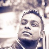 Aaron Bel's photo